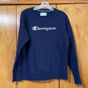 Navy medium Champion crew neck sweatshirt